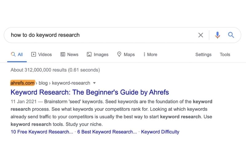 Google搜索结果页面,搜索关键词为“how to do keyword research”。结果显示ahrefs.com的博客文章“Keyword Research: The Beginner's Guide by Ahrefs”。